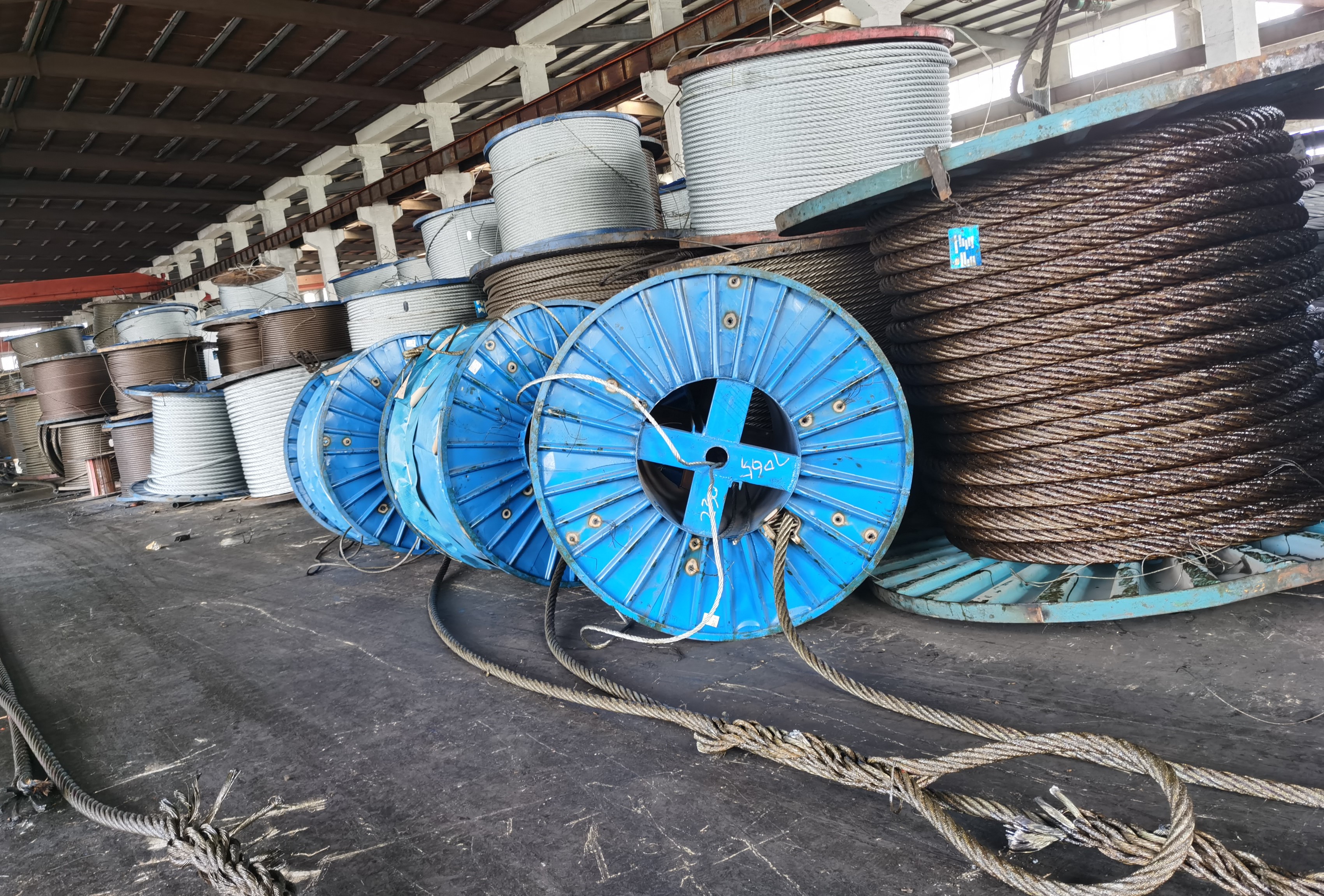 Hot Dipped Galvanized With Lub Wire Rope 6x36ws IWRC Fiber Core Hoisting Loading Crane Use 